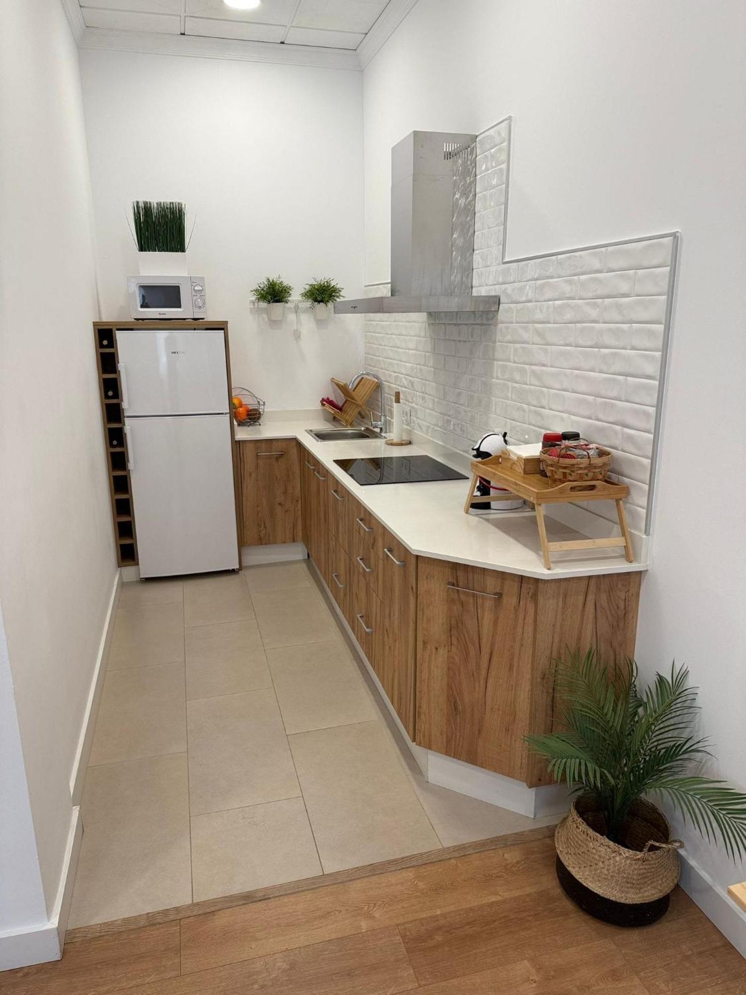 Apartamento Turistico Leo Baena Exterior foto